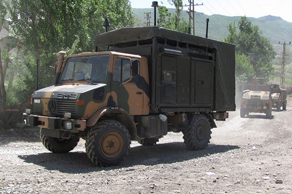 Askeri konvoya saldırı: 24 asker yaralı