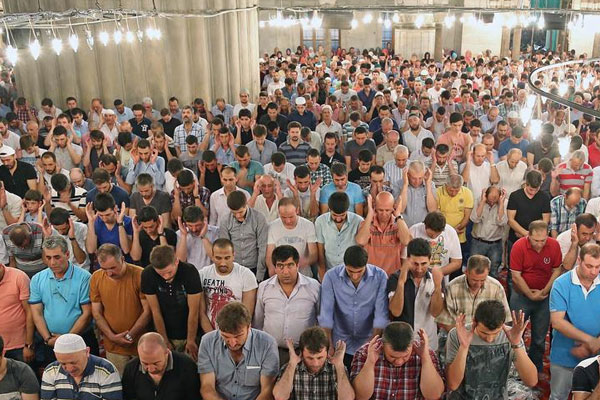 Bayram namazı saat kaçta kılınacak?