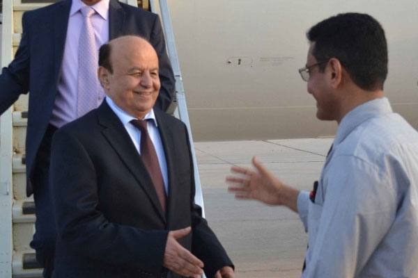 Yemen lideri ülkesine döndü