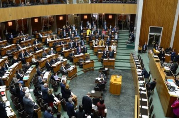 Avusturya anayasa değişikliğini onayladı