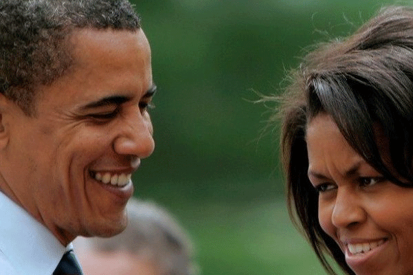 Obama çiftinden bayram mesajı