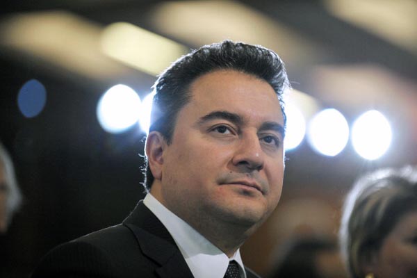 Ali Babacan, ABD dizisinde oynadı