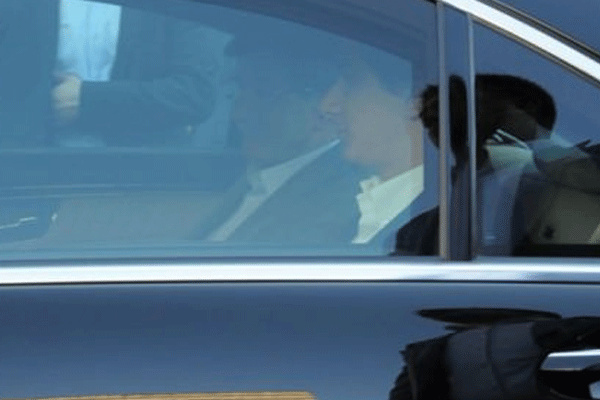 Davutoğlu'ndan sürpriz ziyaret