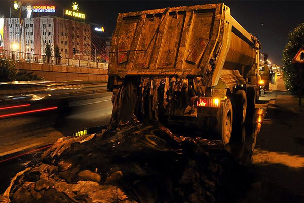Kurban derileri kazaya neden oldu