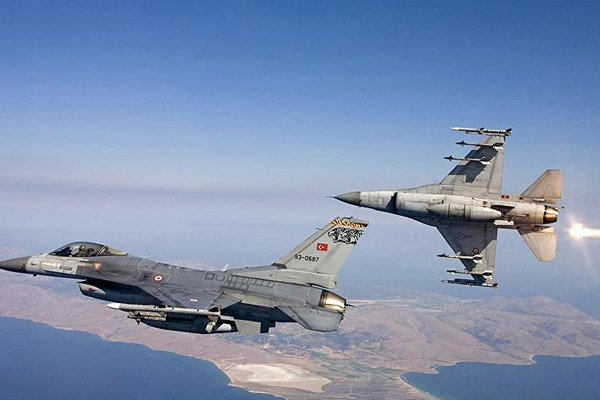 Kuzey Irak'ta PKK sığınakları vuruldu