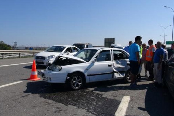 TEM Otoyolu'nda zincirleme trafik kazası
