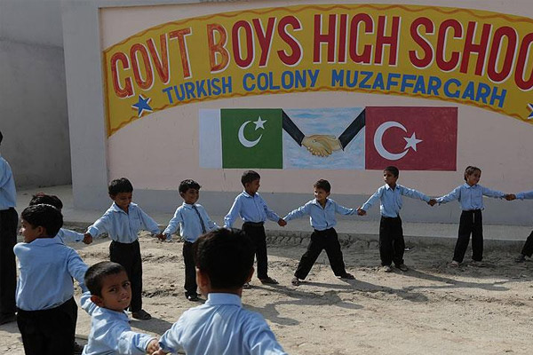 Pakistan'a son teknoloji hizmet