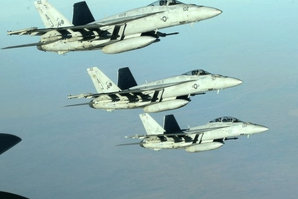 Fransa ilk kez Suriye'de IŞİD'i vurdu