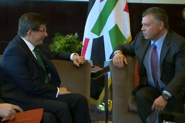 Davutoğlu, Ürdü Kralı ile görüştü