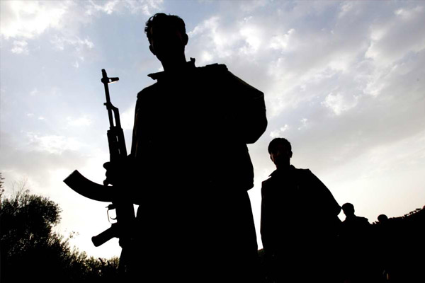 PKK Diyarbakır’da 5 sivili yaraladı