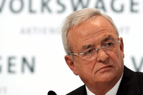 Volkswagen'in istifa eden CEO'suna soruşturma