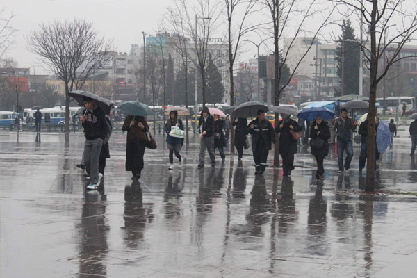 Meteoroloji'den İstanbul'a sağanak uyarısı