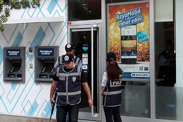 Bank Asya şubesinde inceleme