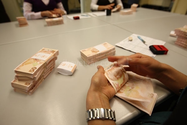 İşsiz gençlere harçlık