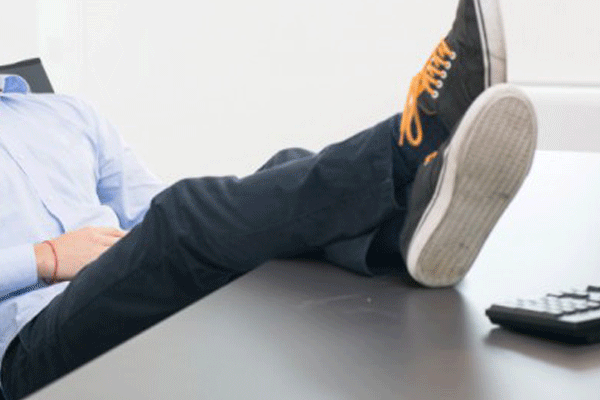 Tembellik eden memurlara ceza