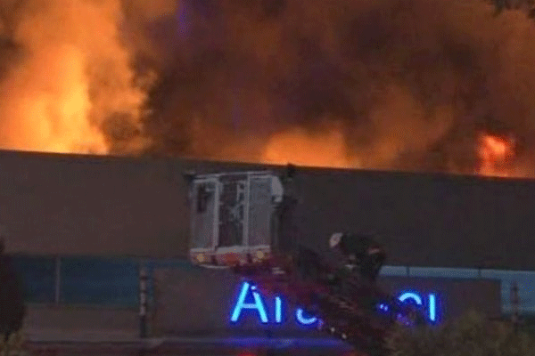 İstanbul'da depo yangını