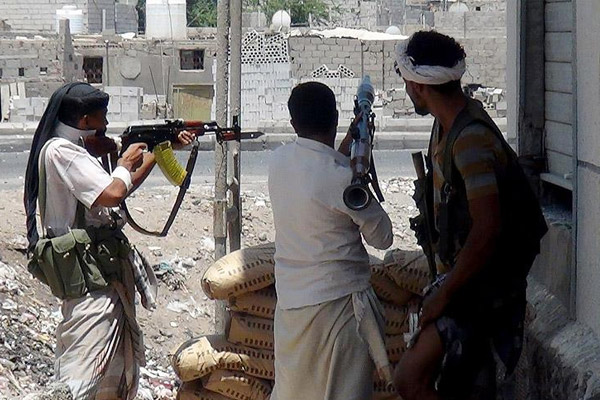 Yemen'de çatışmalarda 77 kişi öldü