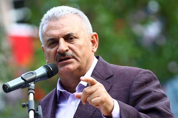 'Bayrağa göz dikenin gözünü oyacağız'