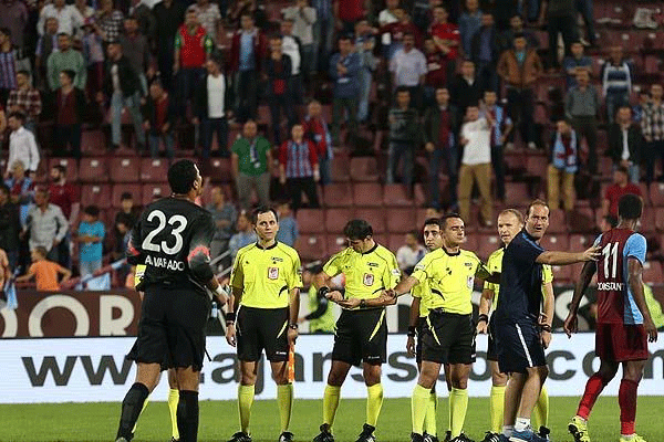 Trabzonspor hakeme tepki gösterdi