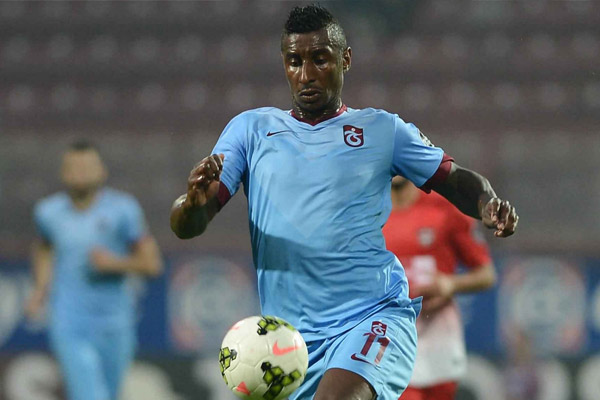 Trabzonsporlu futbolcu gözaltına alındı