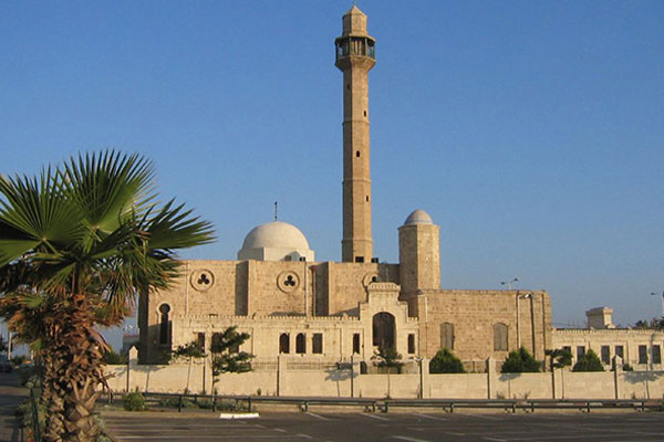 İsrail’de camiye saldırı: Maddi hasar oluştu