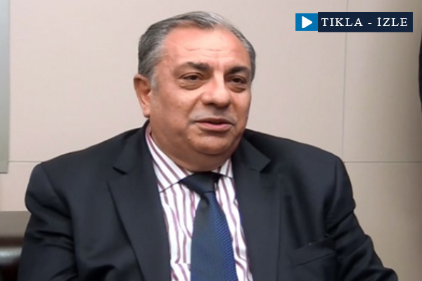 Türkeş, gazetecilerle bir araya geldi