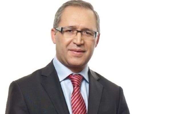 Selvi'den AK Parti'ye medya eleştirisi