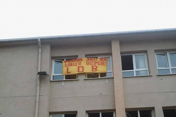 MLKP militanları öğrencileri rehin aldı