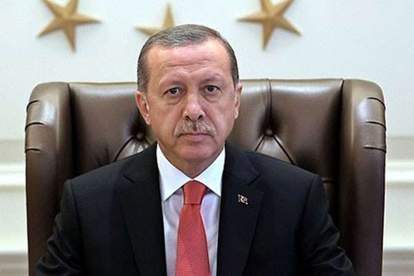 Cumhurbaşkanı'ndan şehit ailelerine başsağlığı