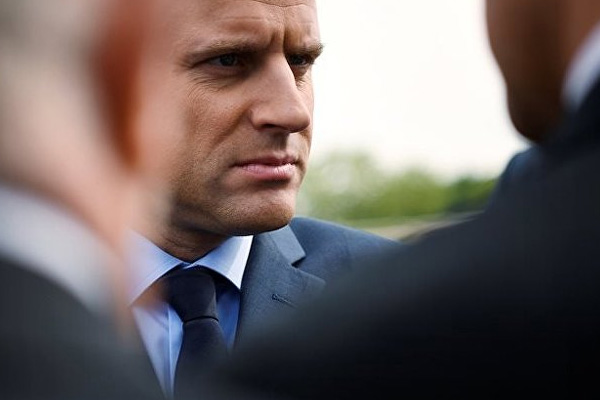 Fransa seçimlerinin dikkat çeken ismi Macron'dan 1915 çıkışı