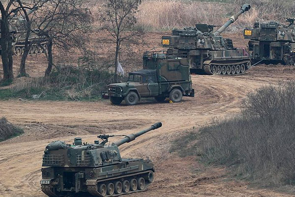 Kuzey Kore'den gerçek mermili tatbikat