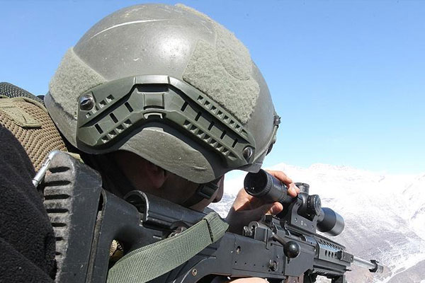 Hakkari ve Şırnak'ta 13 PKK'lı öldürüldü
