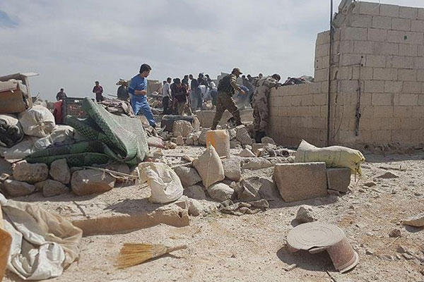 Suriye'de sığınmacı kampına hava saldırısı