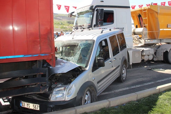 Şanlıurfa’da zincirleme trafik kazası: 4 yaralı
