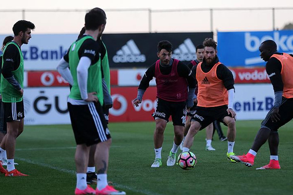 Beşiktaş'ta Medipol Başakşehir mesaisi başladı