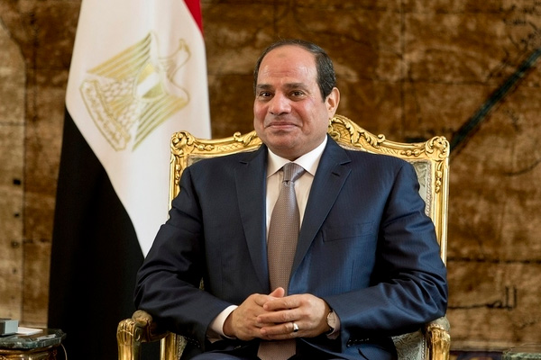 Mısır'da mahkeme başkanı atama yetkisi artık Sisi'de