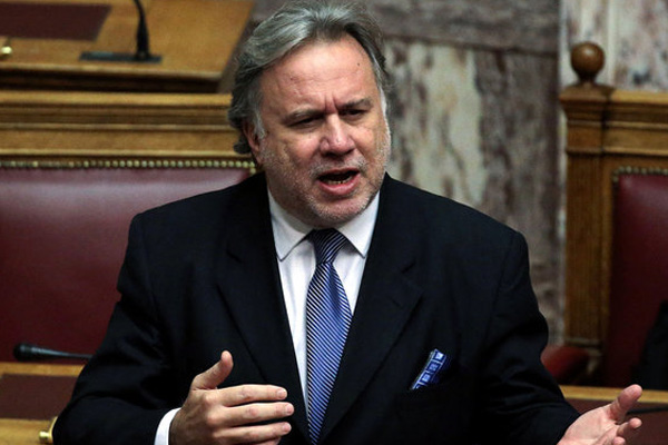 Yunan bakandan Türkiye açıklaması