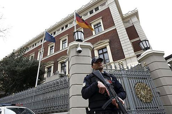 Alman konsolosluğunda şüpheli paket alarmı