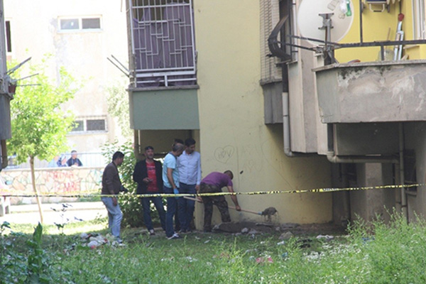 Aydın'da ilkokul yakınında el bombası bulundu