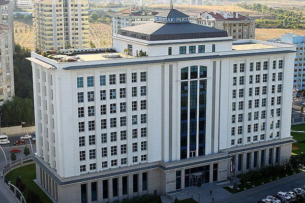 AK Parti MYK ve MKYK 1 Mayıs'ta toplanıyor