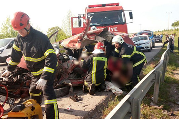 Kocaeli'de feci kaza