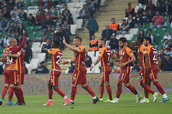 Galatasaray Bursaspor'a fark attı