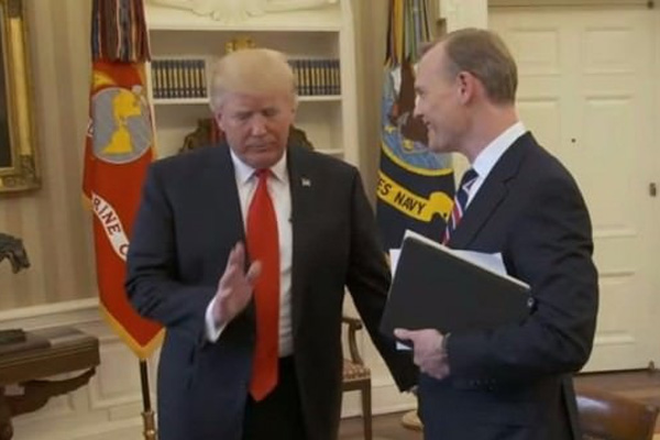 Muhabirin sorularına sinirlenen Trump, röportajı kesti