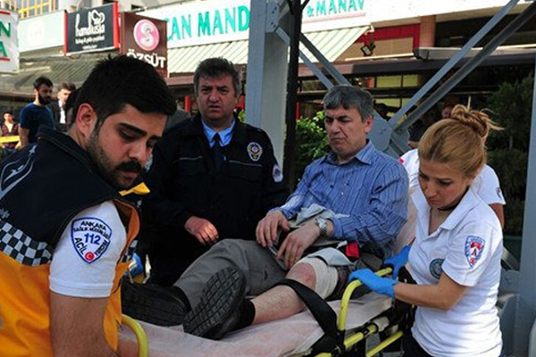 FETÖ'den aranan emniyet müdür vurularak yakalandı