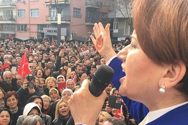 Meral Akşener'den Saadet Partisi'ne ziyaret!