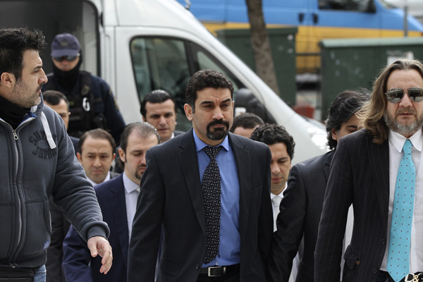 Yunanistan iki darbeci askerleri daha iade etmeyecek