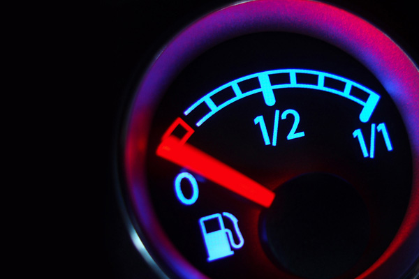 Benzin ve motorine indirim geldi