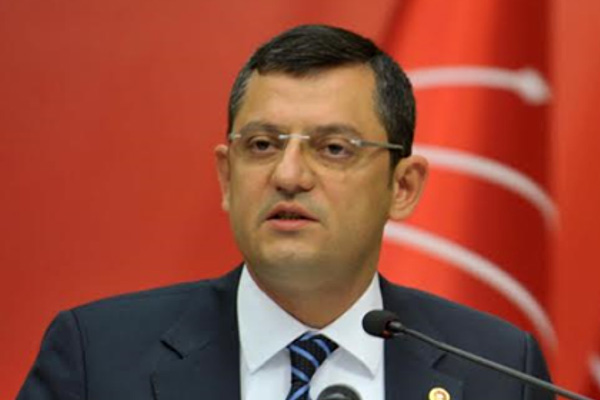 CHP: Erdoğan ve Gül birbirlerine had bildirmek için Baykal'ı kullanıyor