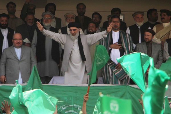 Gulbeddin Hikmetyar döndü