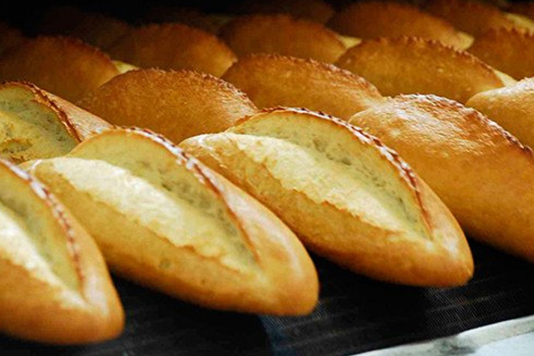 FETÖ, ekmeği askerlere 4 katı fiyatla satmış!